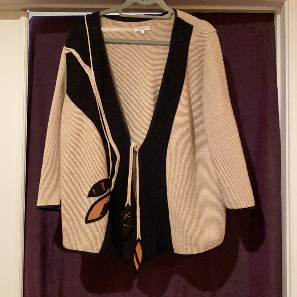 Jaskar Tie-front Knit Jacket with Appliqué Leaf motif